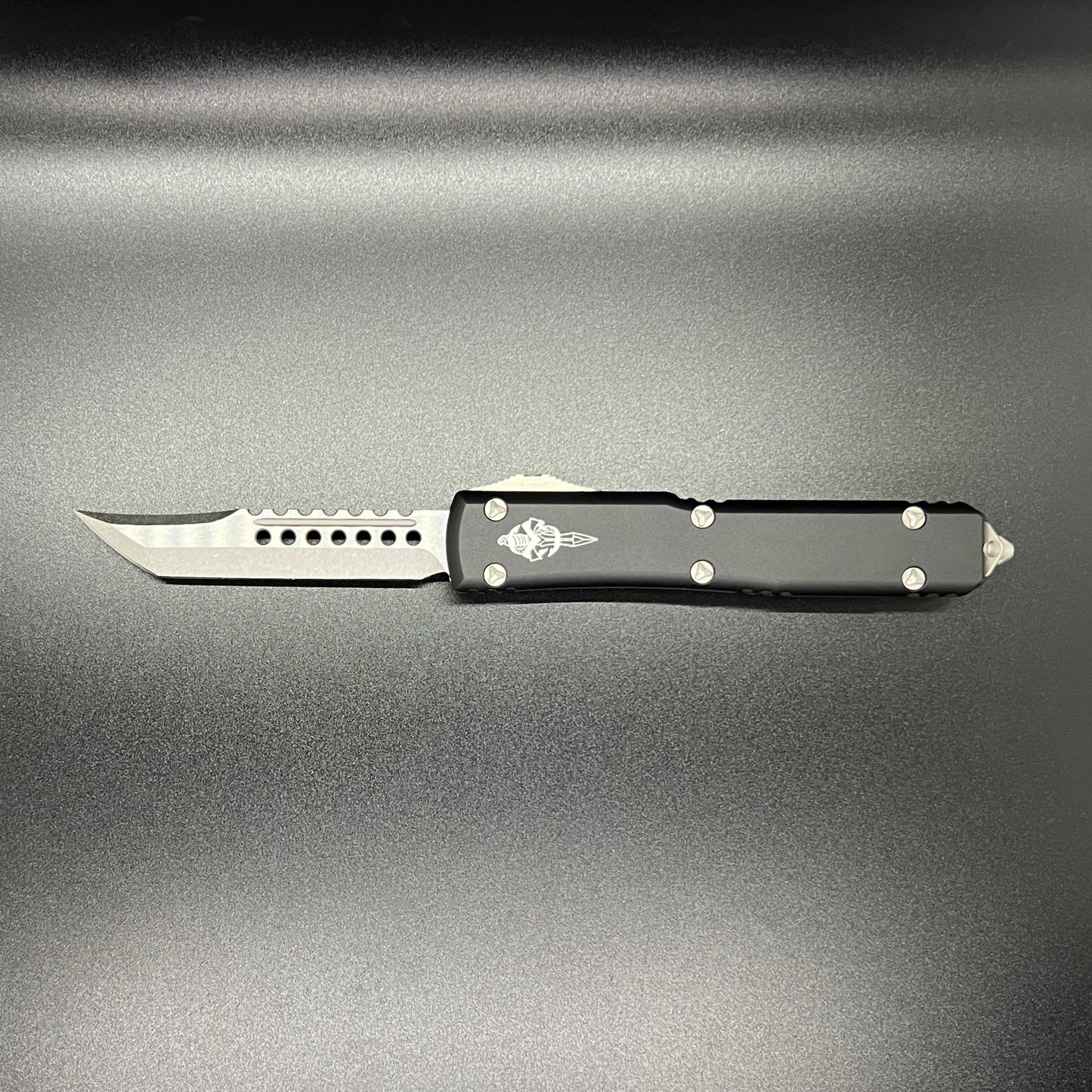 Microtech Ultratech Hellhound Signature (119-10S)
