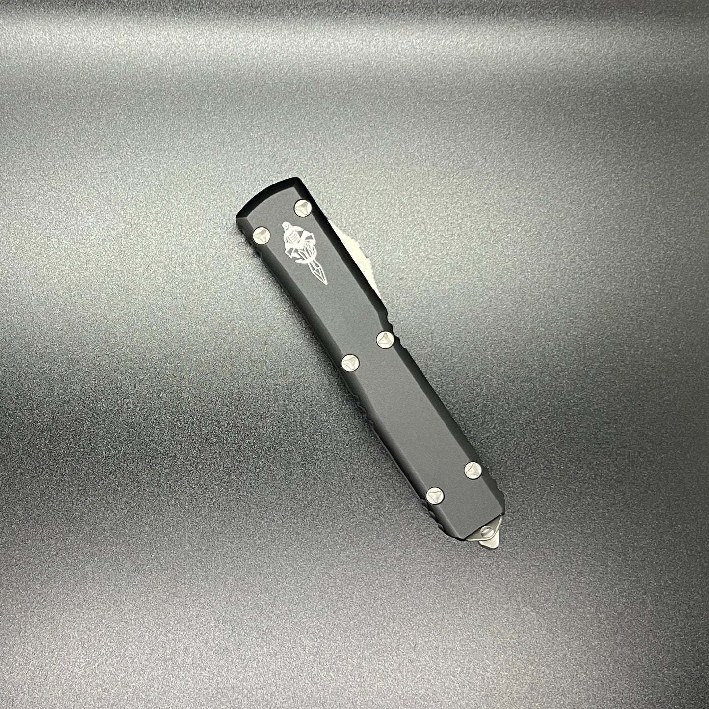 Microtech Ultratech Hellhound Signature (119-10S)