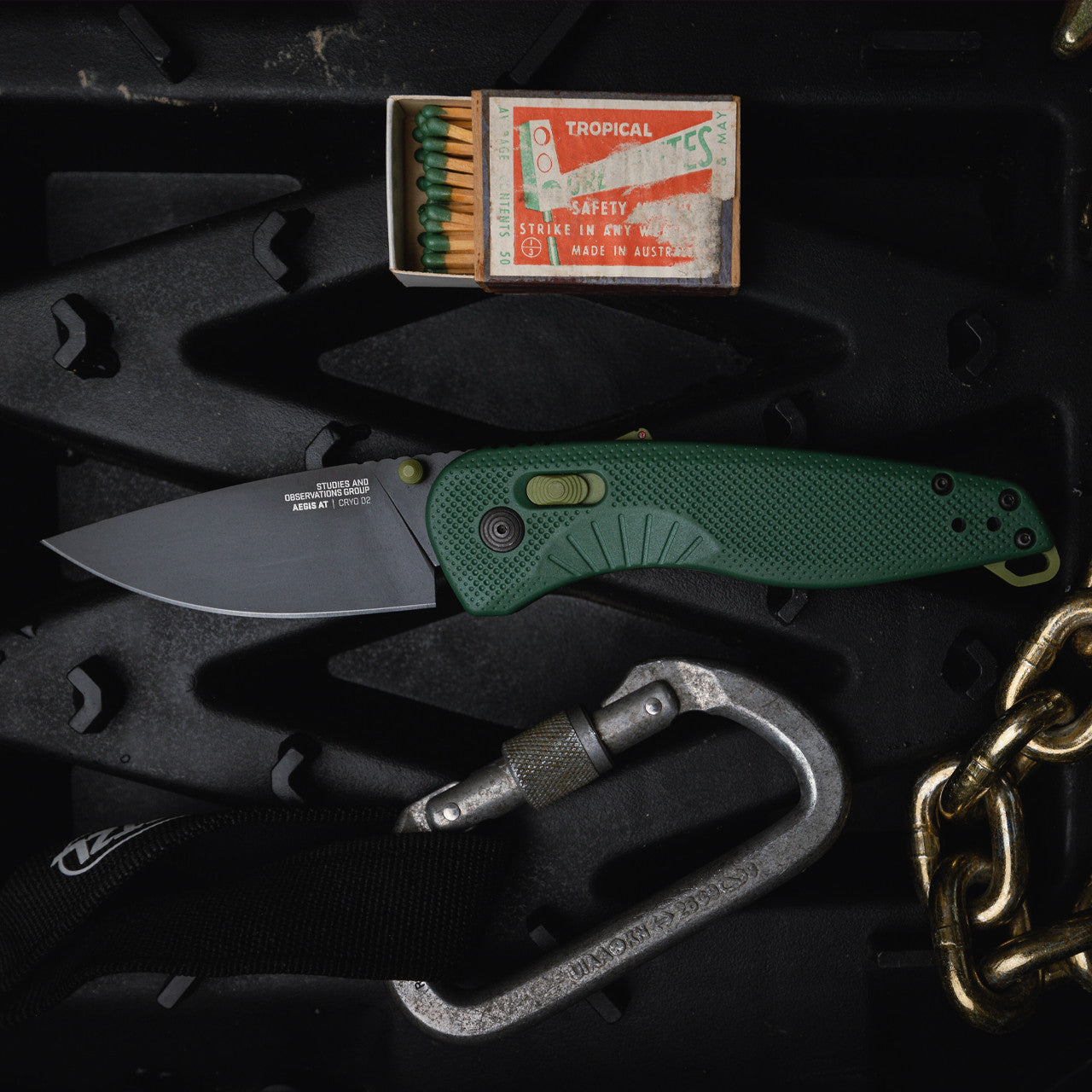 SOG Aegis AT